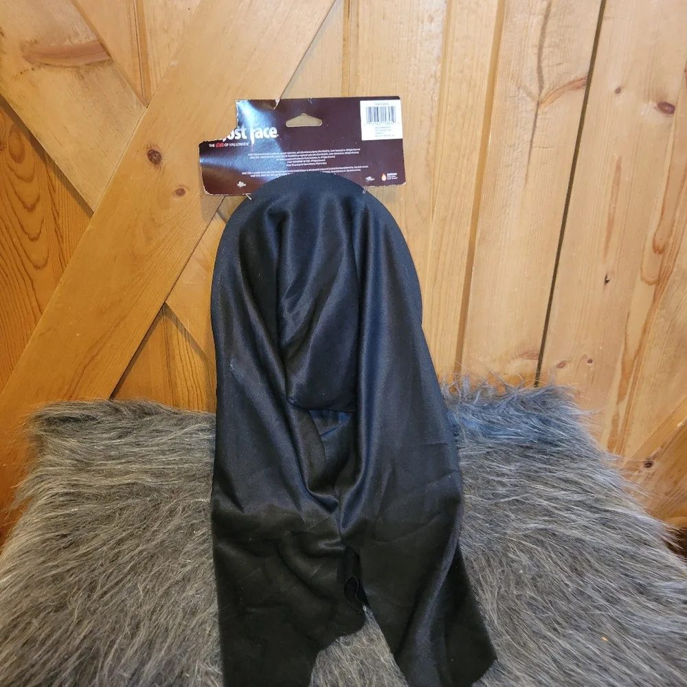 Ghost Face Lives Scream Mask Fun World 2021 New
